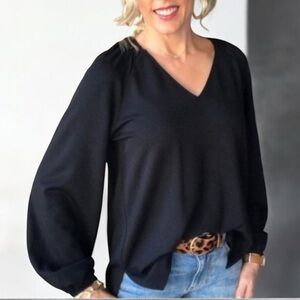 CAbi “Swanky” V-Neck Relaxed Fit Tunic Blouse in Black #3802 Size Small